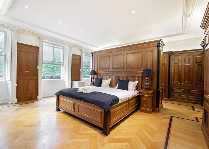 Studio Hyde Park