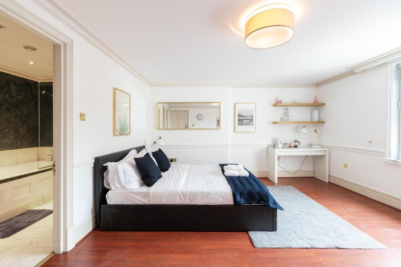 Aparthotel Studio Hyde Park 3*